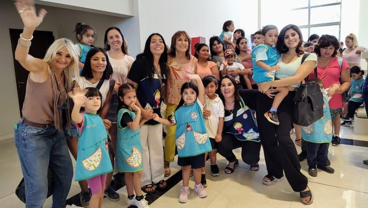 Amplia participación de la comunidad educativa en la segunda jornada de la Feria Provincial del Libro