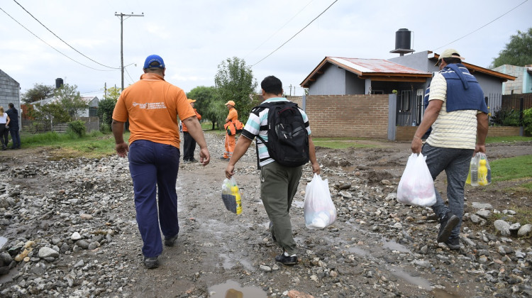 Incansable asistencia provincial a vecinos y vecinas de Merlo