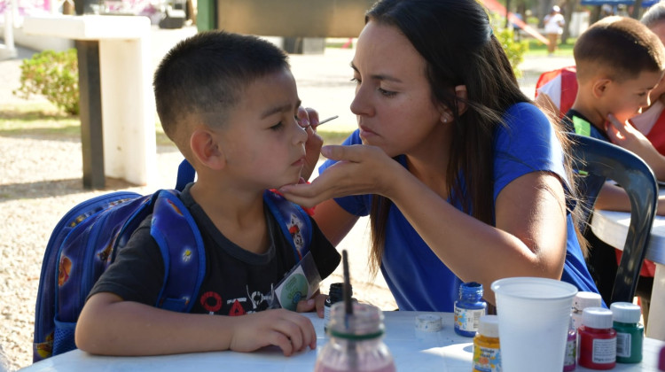 Talleres, entretenimiento, circo y emprendedores en el Parque de las Naciones