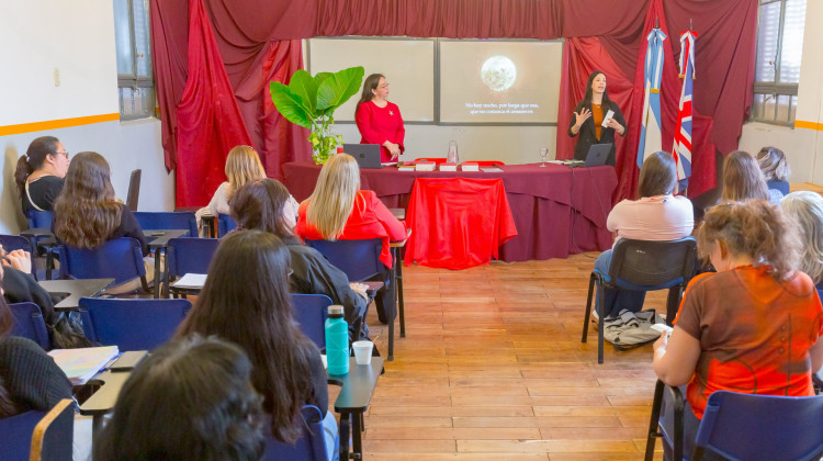 Volvió el Café Literario de la ULP