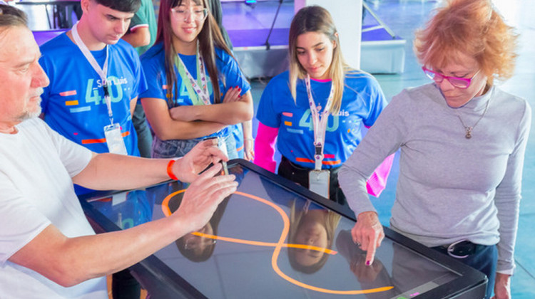 Innovación, conectividad y arte presentes en el stand de la ULP y el Ministerio de Ciencia y Tecnología