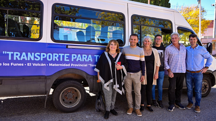 Transporte para todos: habilitan un nuevo servicio entre Potrero de los Funes, El Volcán y la Maternidad “Teresita Baigorria”