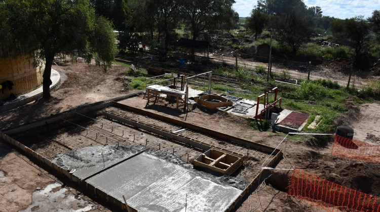 La Provincia realiza obras de saneamiento en Quines y de obtención de agua cruda en Luján