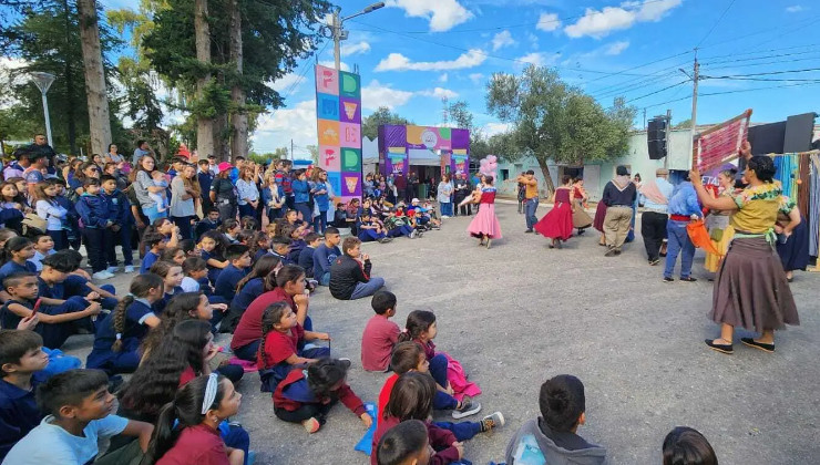 Intercolegiales Culturales compartió la experiencia “Viví Inter” con la comunidad educativa en Villa de la Quebrada