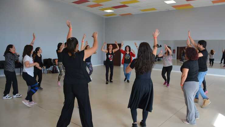 Sandy Brandauer brindó la primera clase de un seminario intensivo en el Cine Teatro San Luis