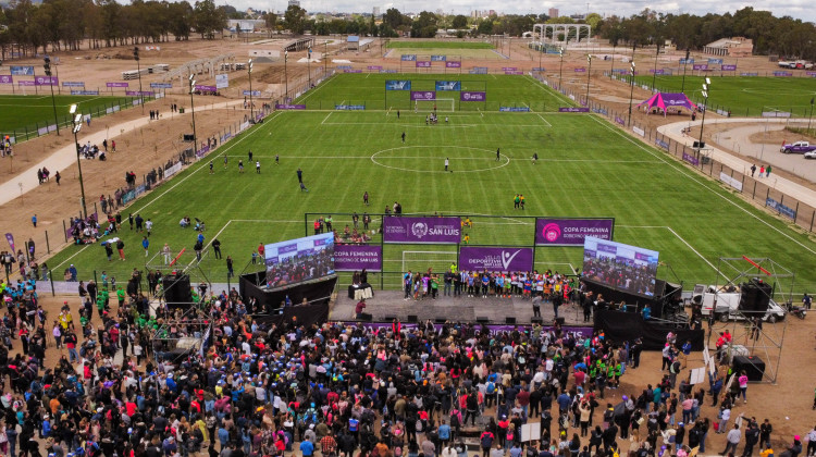 El gobernador inauguró la primera etapa de la Villa Deportiva