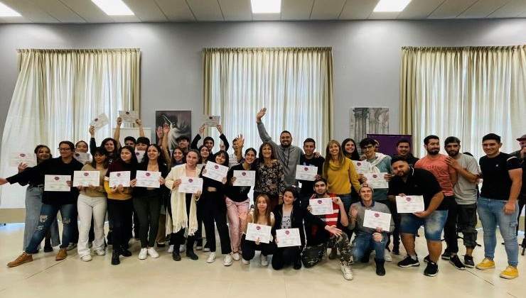 Talentos puntanos: cuarenta jóvenes recibieron sus becas culturales