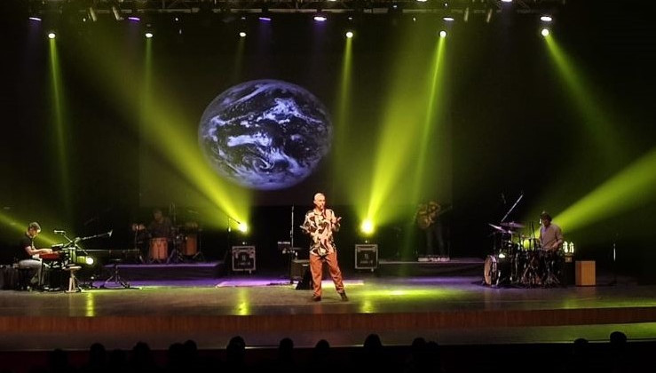 Con un concierto inolvidable, Pedro Aznar cautivó al público en el Cine Teatro San Luis