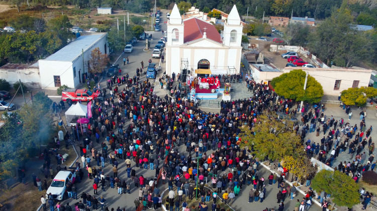 Ante el Cristo de Renca, los peregrinos fueron mensajeros de unión y paz 