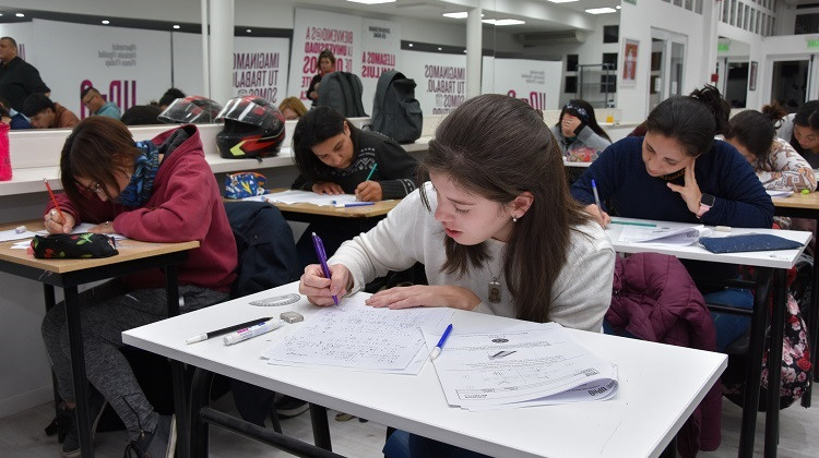 Histórico: este lunes comienzan las clases en 7 extensiones UPrO del interior provincial