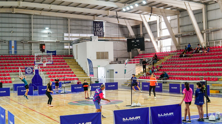 El bádminton estuvo de fiesta en La Pedrera