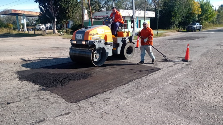 Vialidad Provincial realiza diversos trabajos de mantenimiento y mejora en rutas y caminos