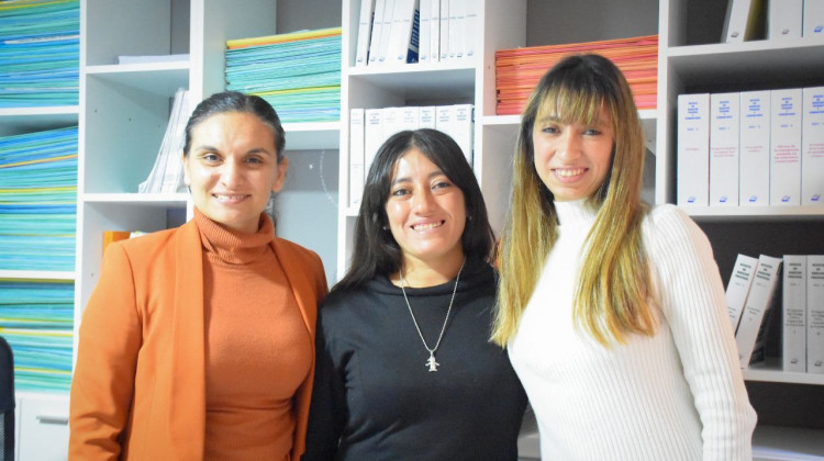 Un estudio jurídico incorporó dos beneficiarias de Inclusión