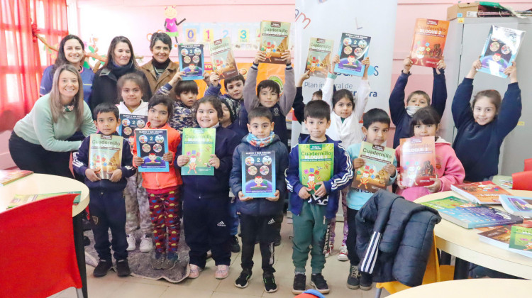 La ULP continúa recorriendo las escuelas con el Plan Leamos