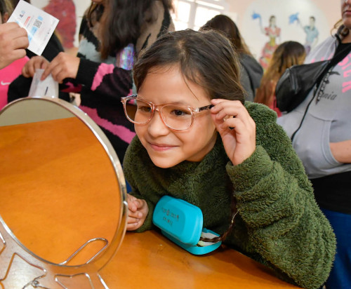 Visión 4.0: más de 3900 niños ya tienen sus anteojos