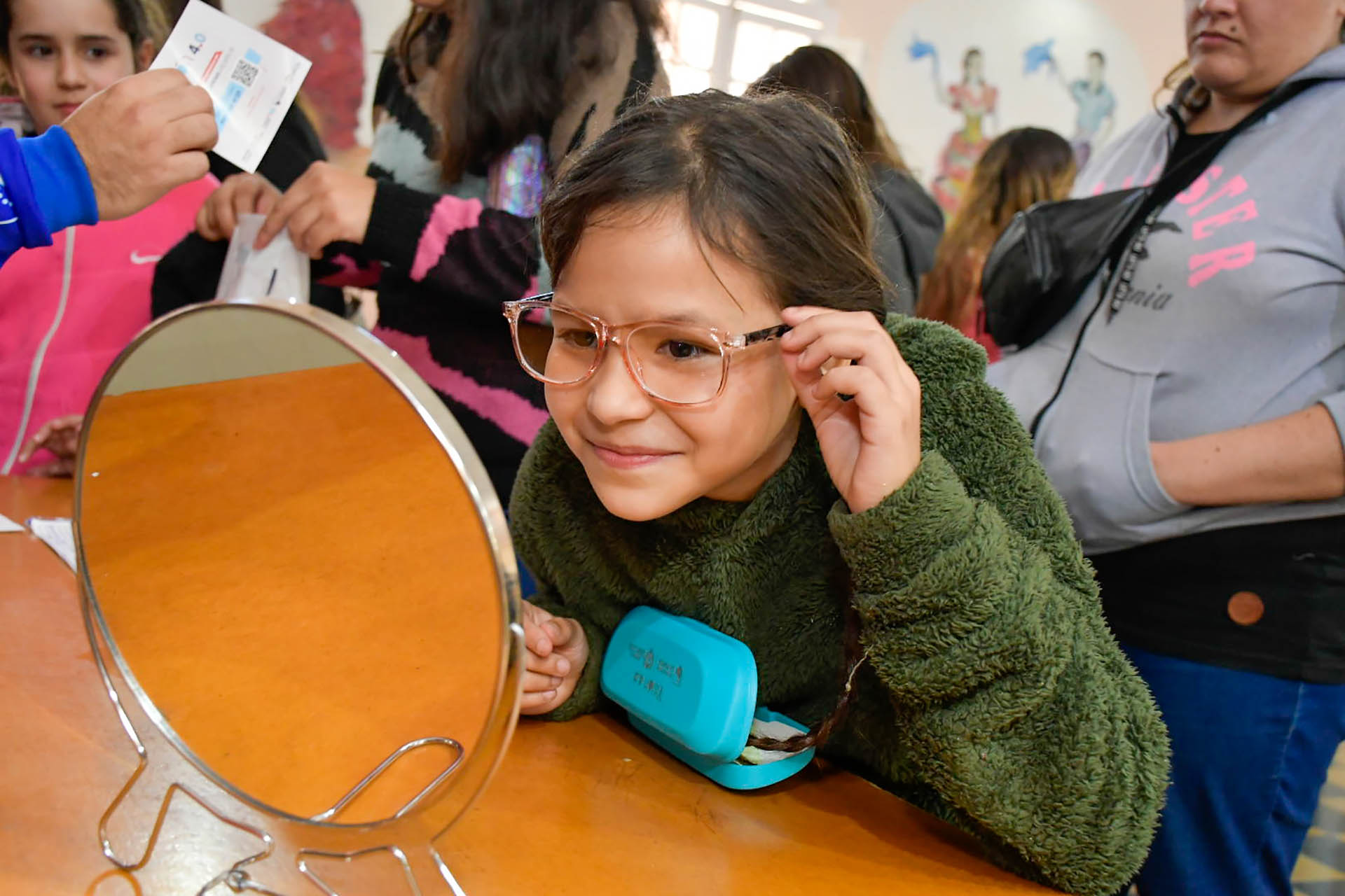 Visión 4.0: más de 3900 niños ya tienen sus anteojos