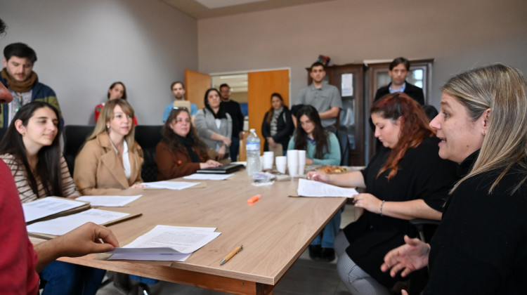 Profesionales de Ciencias Económicas recibieron su crédito para emprendedores