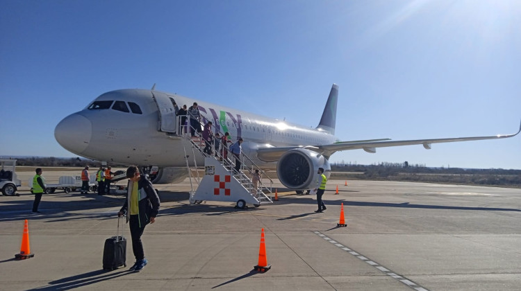 El vuelo internacional Chile – San Luis transportó a más de 200 pasajeros este fin de semana