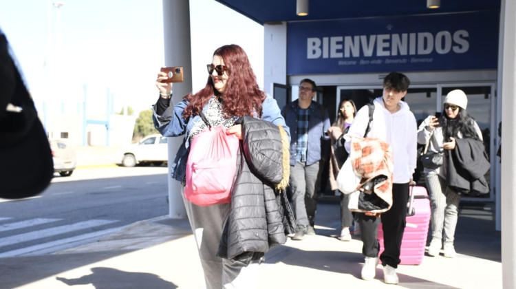 Llegó un nuevo vuelo desde Chile al Aeropuerto Valle del Conlara