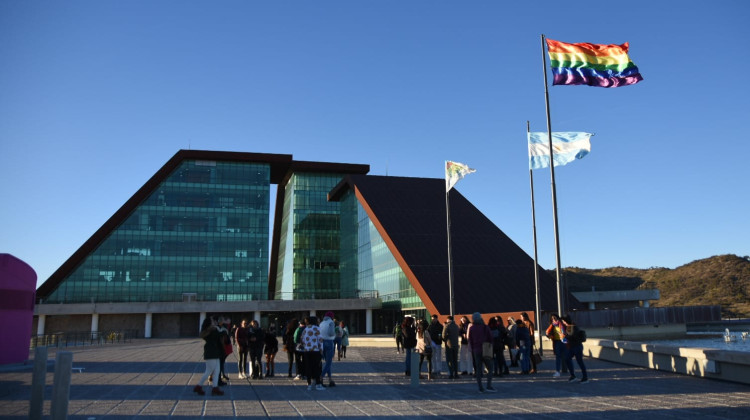 Celebraron la diversidad y la lucha por la igualdad en el Día Internacional del Orgullo 