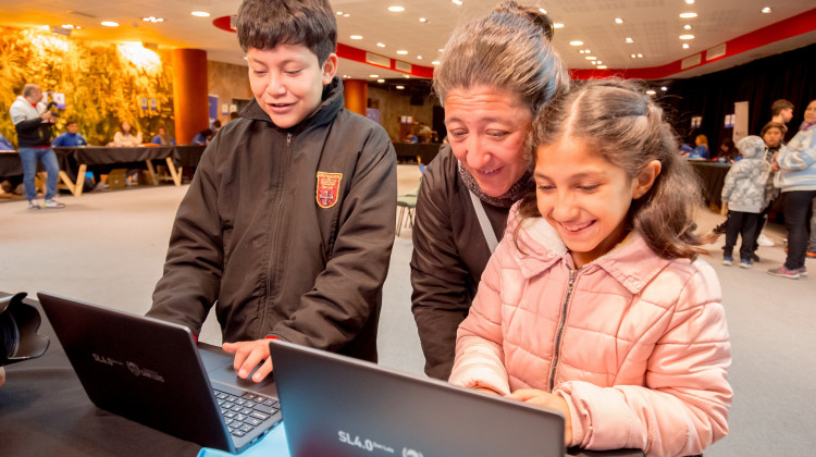 Retornaron las clases y con ellas la entrega de computadoras