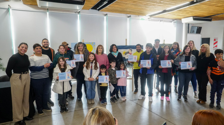 Se entregaron los premios del concurso “La ‘Pancha’ Hernández, heroína Puntana”