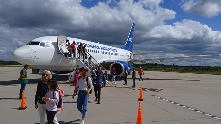 El aeropuerto Valle del Conlara se prepara para una doble operación aérea este jueves