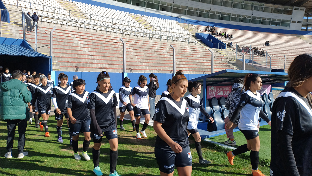 El estadio “Juan Gilberto Funes” vivió una jornada a puro fútbol con la liga femenina