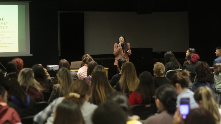 Más de 150 jóvenes asistieron al Workshop “Marketing para Instagram”