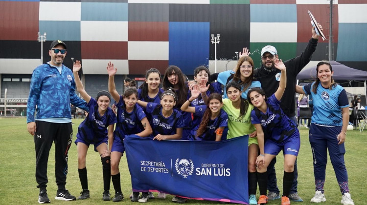 Encuentro Interprovincial de Fútbol Femenino en La Pedrera