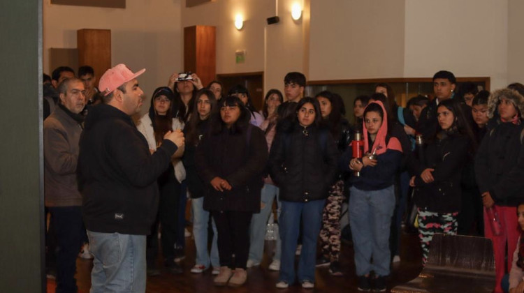 Una escuela de Santa Rosa llegó a los estudios de Casa de la Música