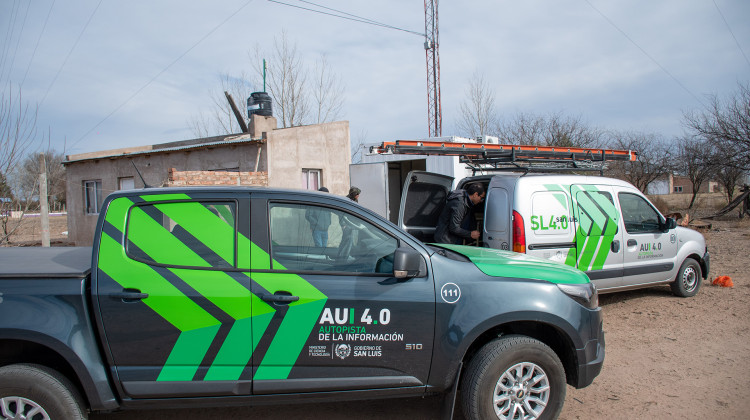 La Autopista de la Información activó la fibra óptica en todo Navia