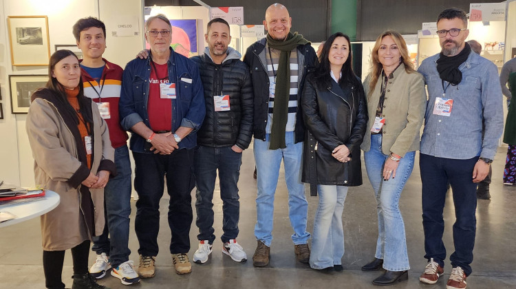 Con la presencia de artistas puntanos, abrió la Feria del BADA