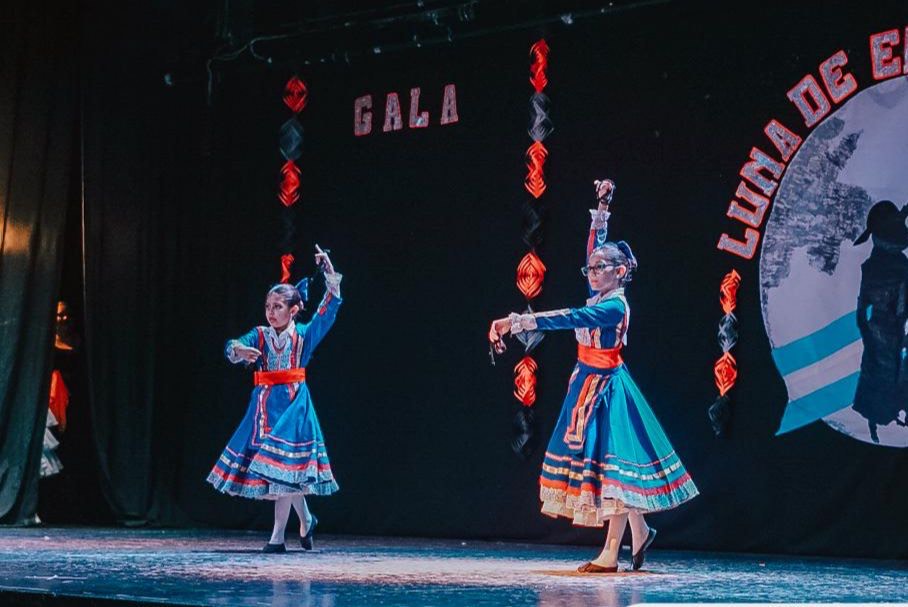 Luna de Encuentros: la danza folclórica es una expresión artística, cada vez más elegida por niños y adultos