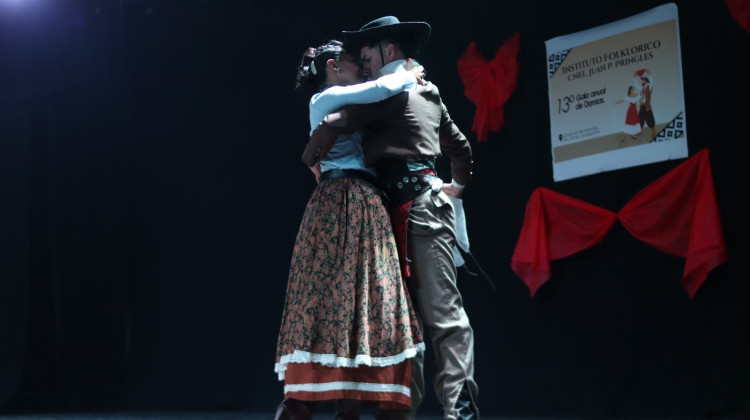 Este sábado se realizó la décimo tercera gala anual de danzas de la Academia Juan Pascual Pringles