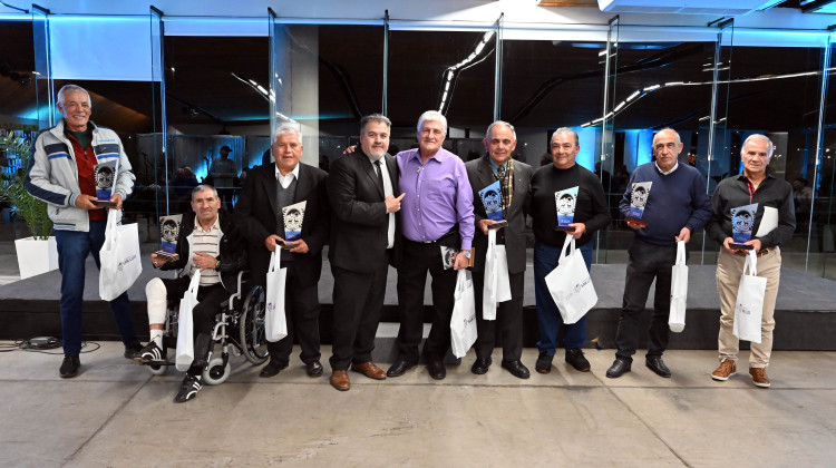 Emotivo homenaje a las leyendas deportivas de San Luis de las décadas doradas