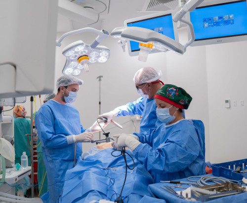 El Hospital Central “Dr. Ramón Carrillo” superó las 1000 operaciones en un mes