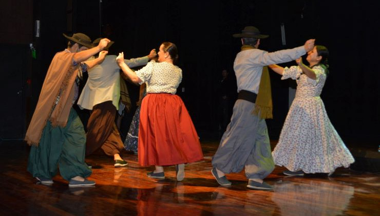 Realizarán el 1º Encuentro de Danzas Folklóricas Municipales en el Puente Blanco