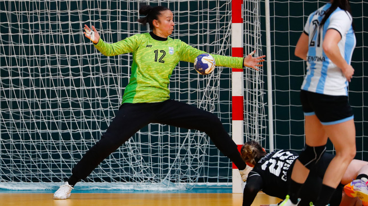 Con una nueva participación de Ayelén Rosalez, la Selección Argentina de Handball venció a Canadá