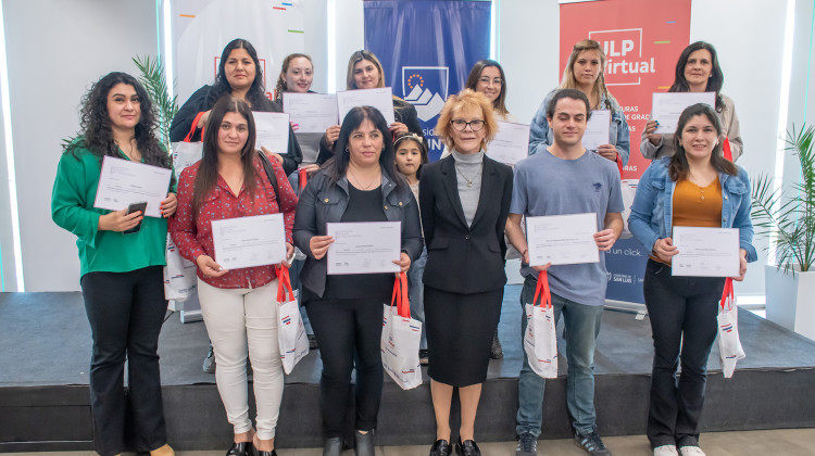 Más de 800 alumnos de ULP Virtual recibieron sus diplomas 