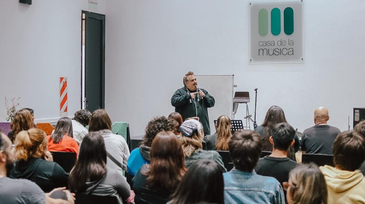 El INAMU capacitó a estudiantes de la Generativa Félix Máximo María