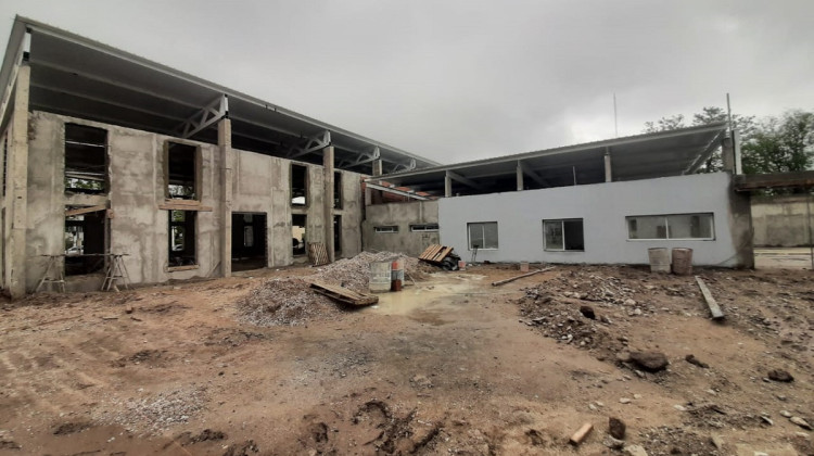 Progresan los trabajos en la escuela del barrio Santa Rita de Casia en Villa Mercedes