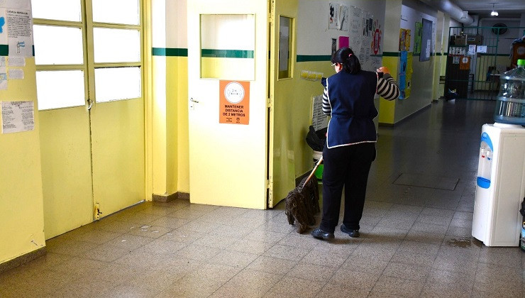 El martes por la mañana las clases serán virtuales en las escuelas donde se vota