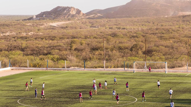 Otro sueño cumplido: La Calera inauguró su cancha de césped sintético