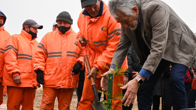 Rodríguez Saá: “Dijimos que nos convertiríamos en una fábrica de oxígeno”