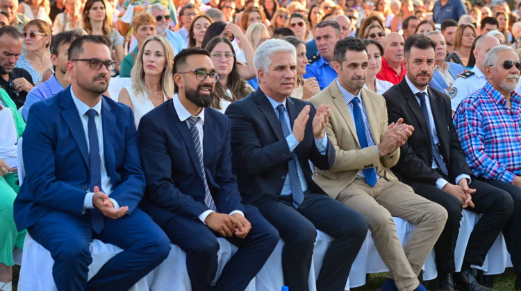 Claudio Poggi acompañó la asunción del intendente Álvarez Pinto