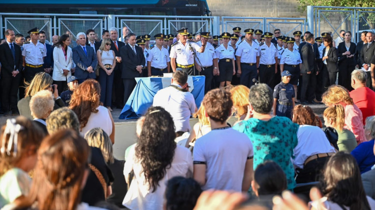 El gobernador Poggi puso en funciones a la nueva cúpula de la Policía