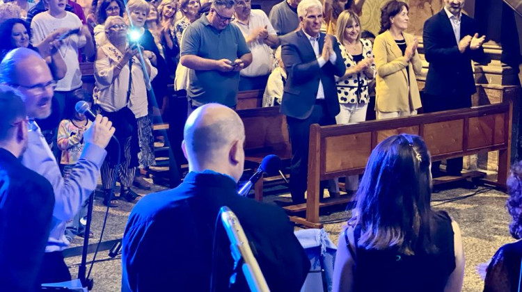 El Gobernador presenció la Misa Criolla en la Iglesia Catedral