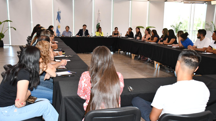 Educación mantuvo un primer encuentro con coordinadores de escuelas generativas rurales