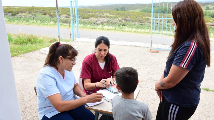 Continúan los trabajos para fortalecer la atención médica en el interior provincial